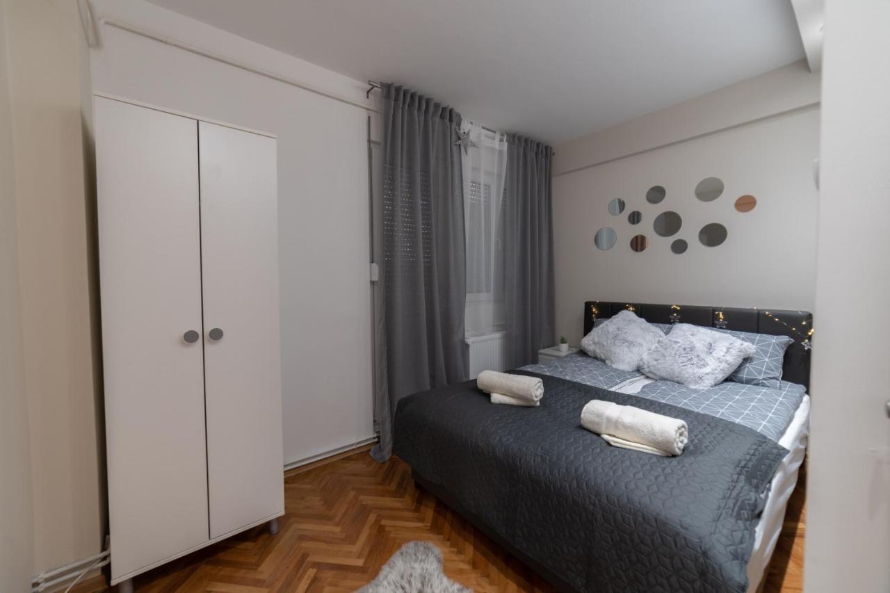 Gold Apartman 브르사츠 외부 사진